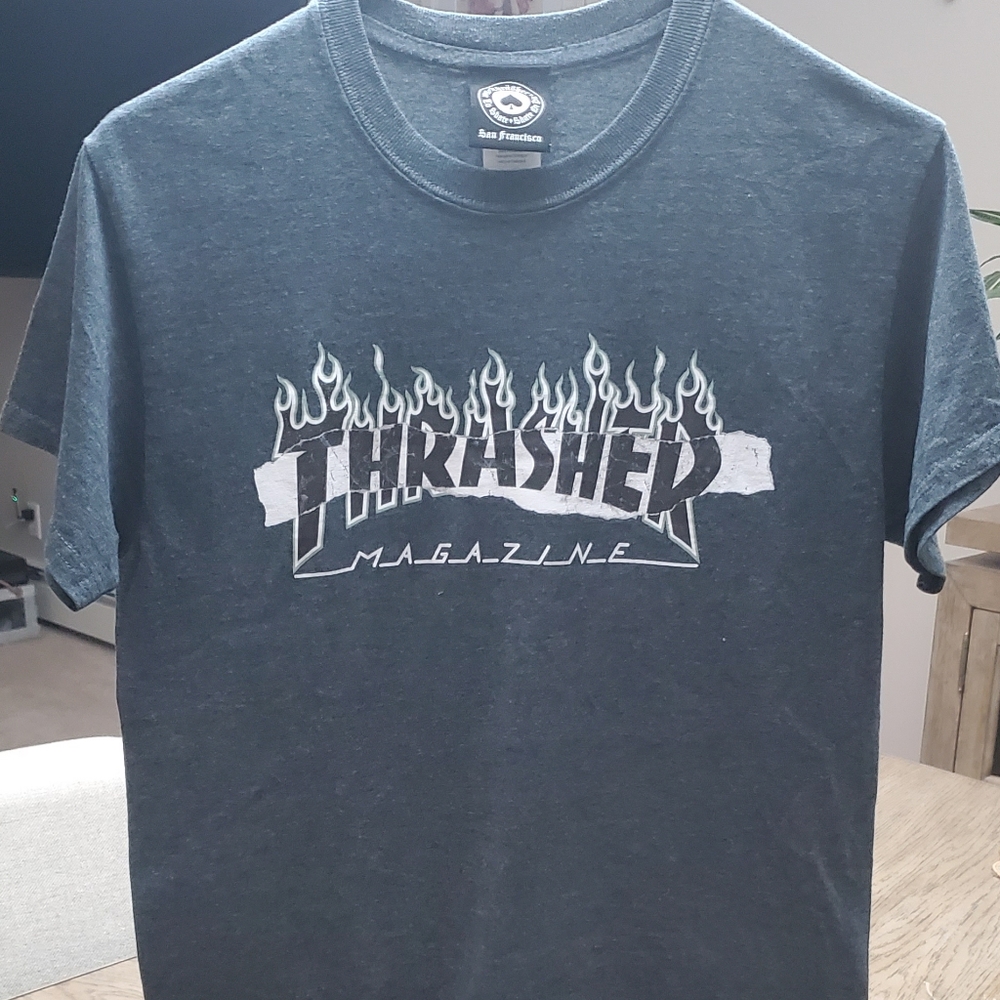 Thrasher magazine dark gray tshirt size small.